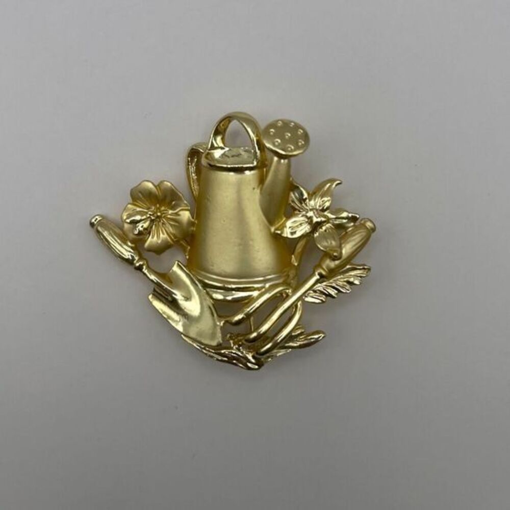 Gardening brooch Gold‎ tone